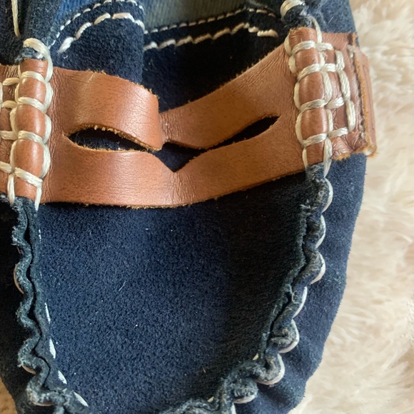 Navy blue suede size 10 loafers. Tommy Hilfiger - Picture 5 of 6